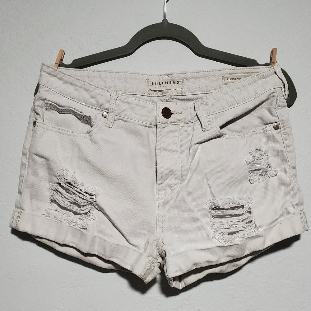 Bullhead white denim shorts